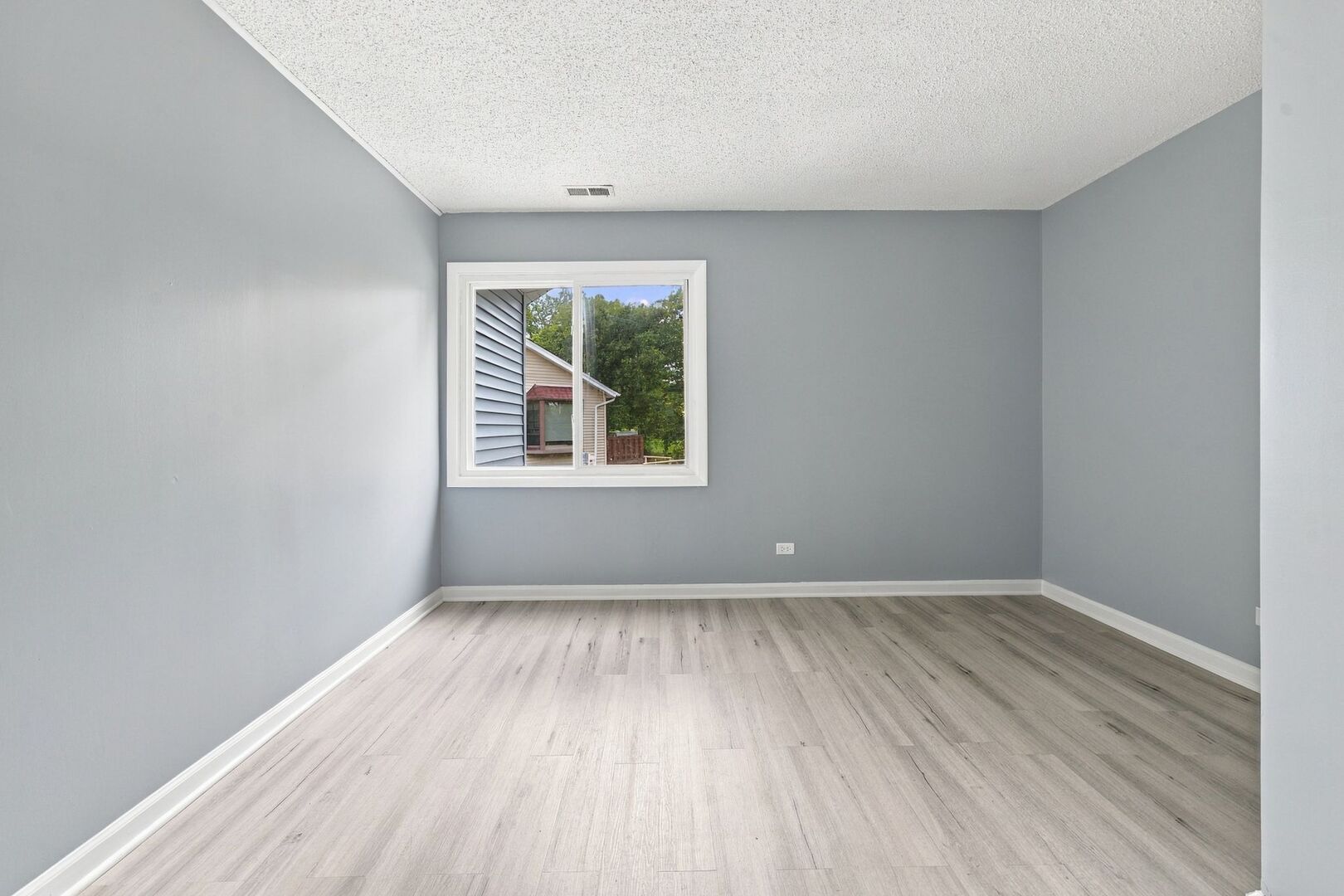 1650 Beverly Court Property Photo 36