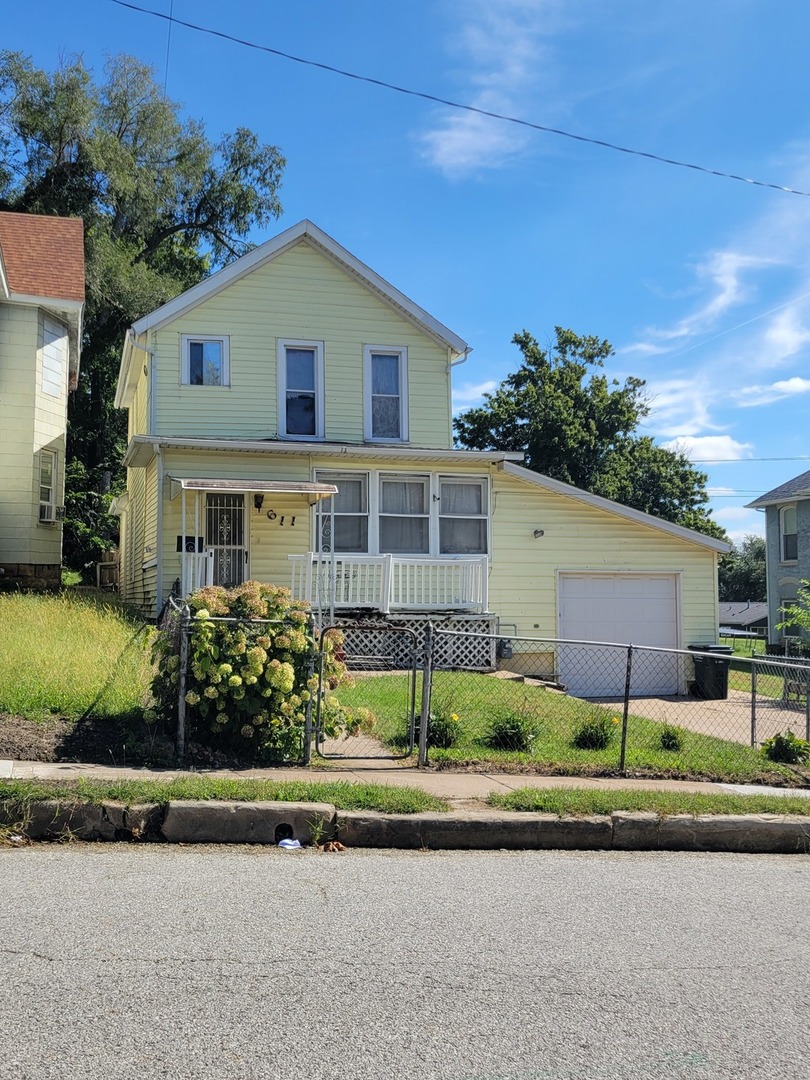 611 Farnam Street Property Photo 1