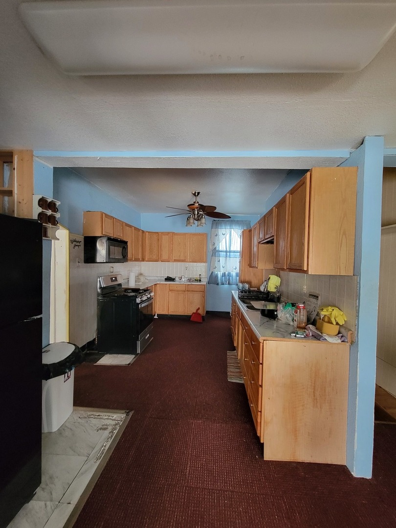611 Farnam Street Property Photo 4