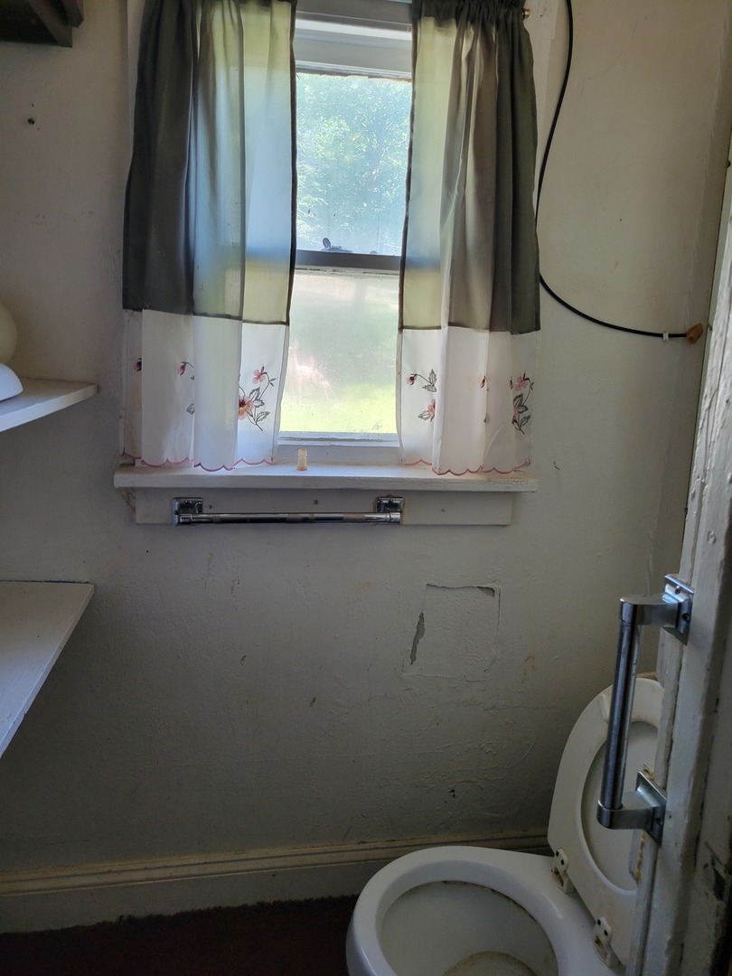 611 Farnam Street Property Photo 10