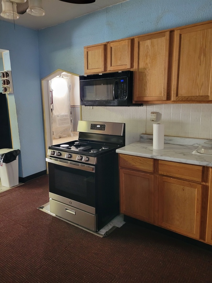 611 Farnam Street Property Photo 11