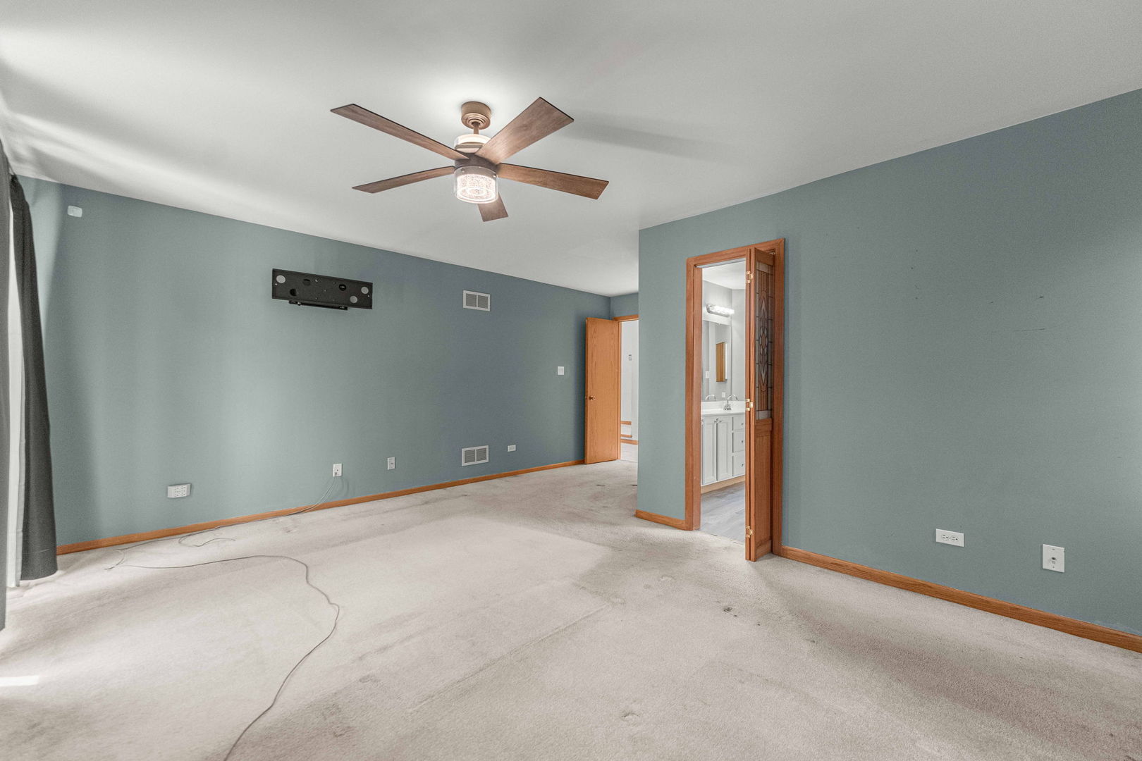 230 Lakeview Court Property Photo 21