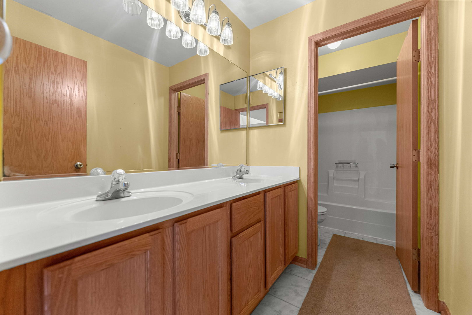 230 Lakeview Court Property Photo 27