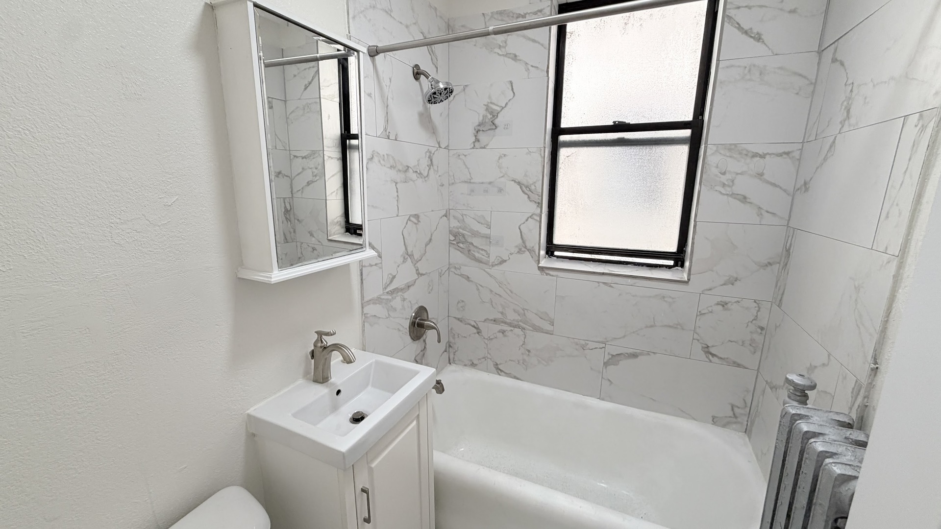 839 W Sheridan Road 325 Property Photo 8