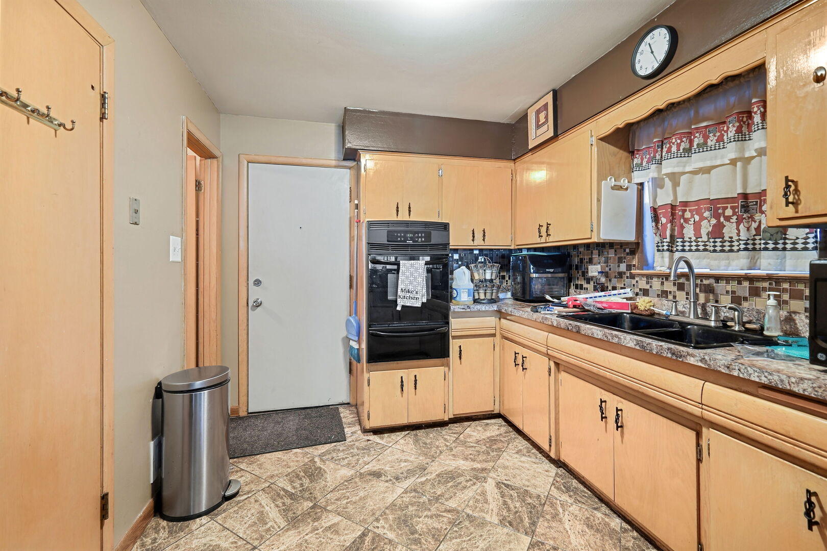 14220 Kimbark Avenue Property Photo 4