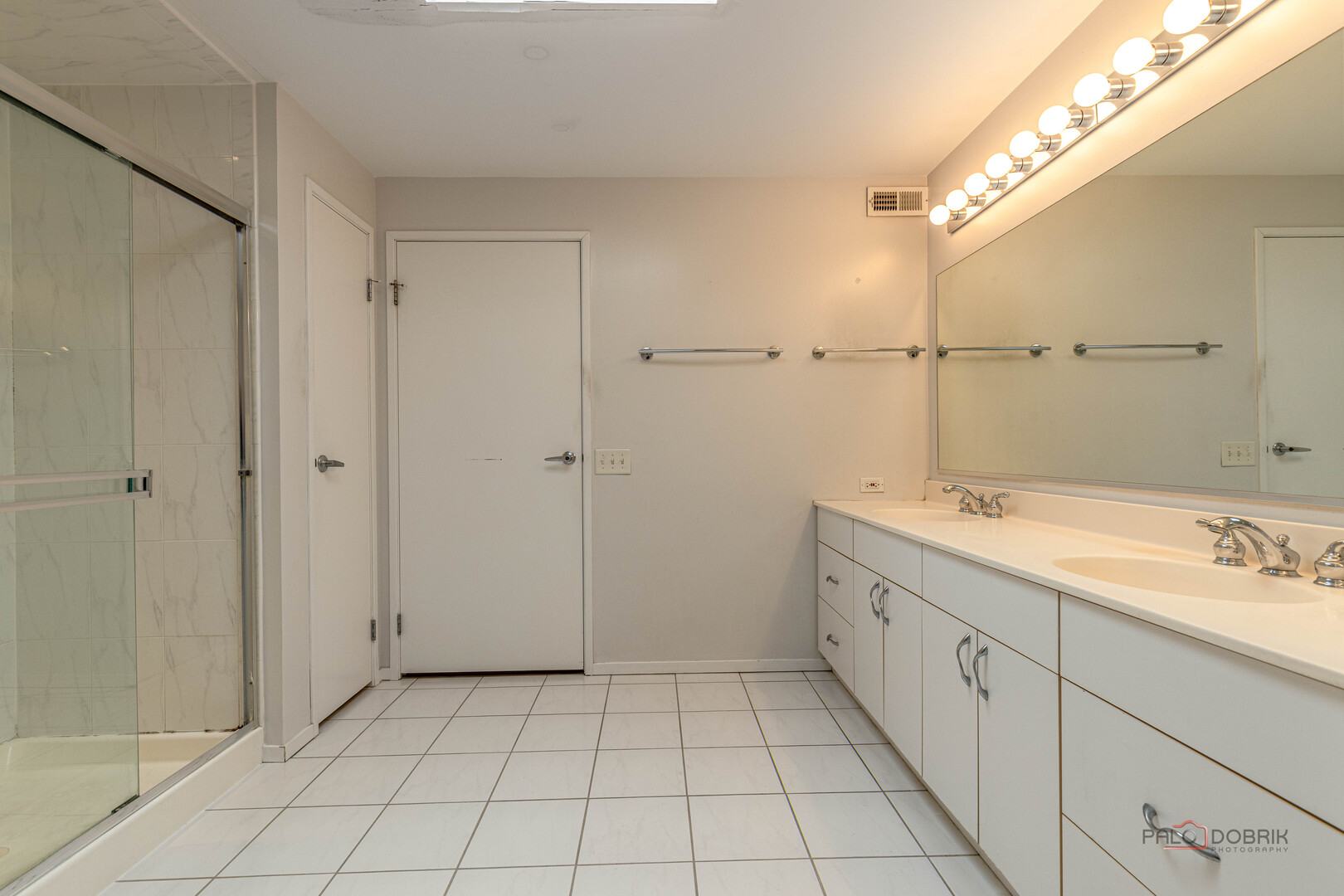 1625 Glenview Road 306 Property Photo 17