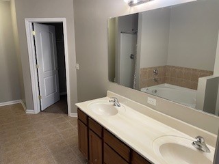 10 N Lake Street 310 Property Photo 12