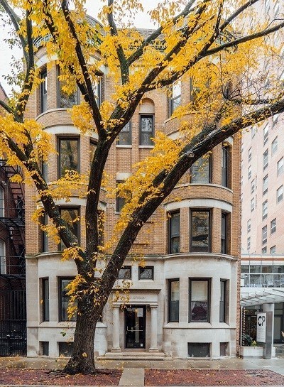 10 W CHESTNUT Street 4 Property Photo 1
