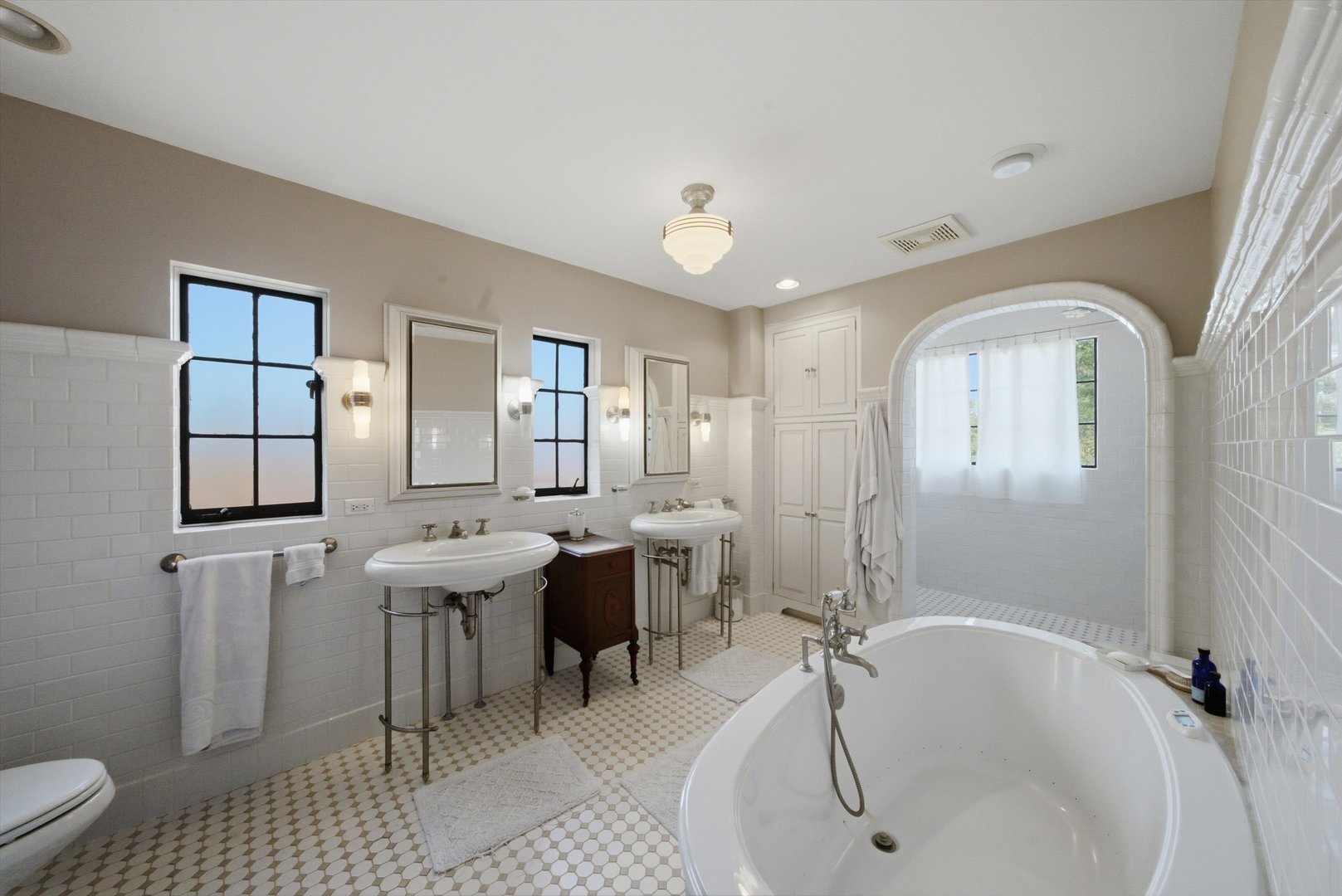 327 Selborne Road Property Photo 17