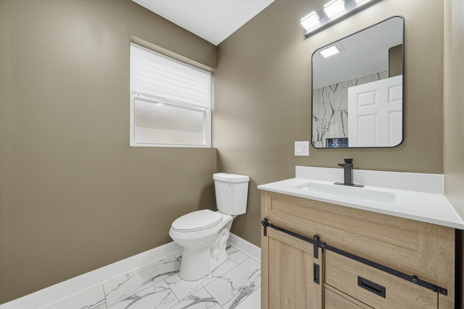 8817 S Parnell Avenue Property Photo 14