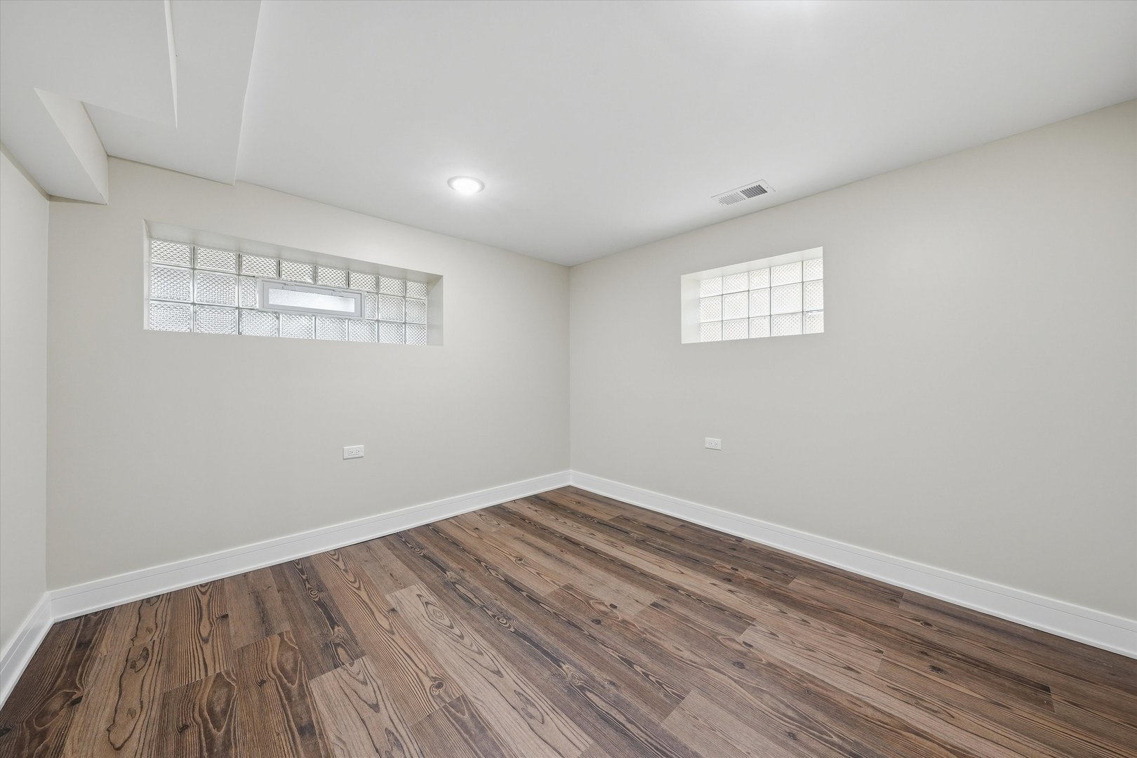 8817 S Parnell Avenue Property Photo 23