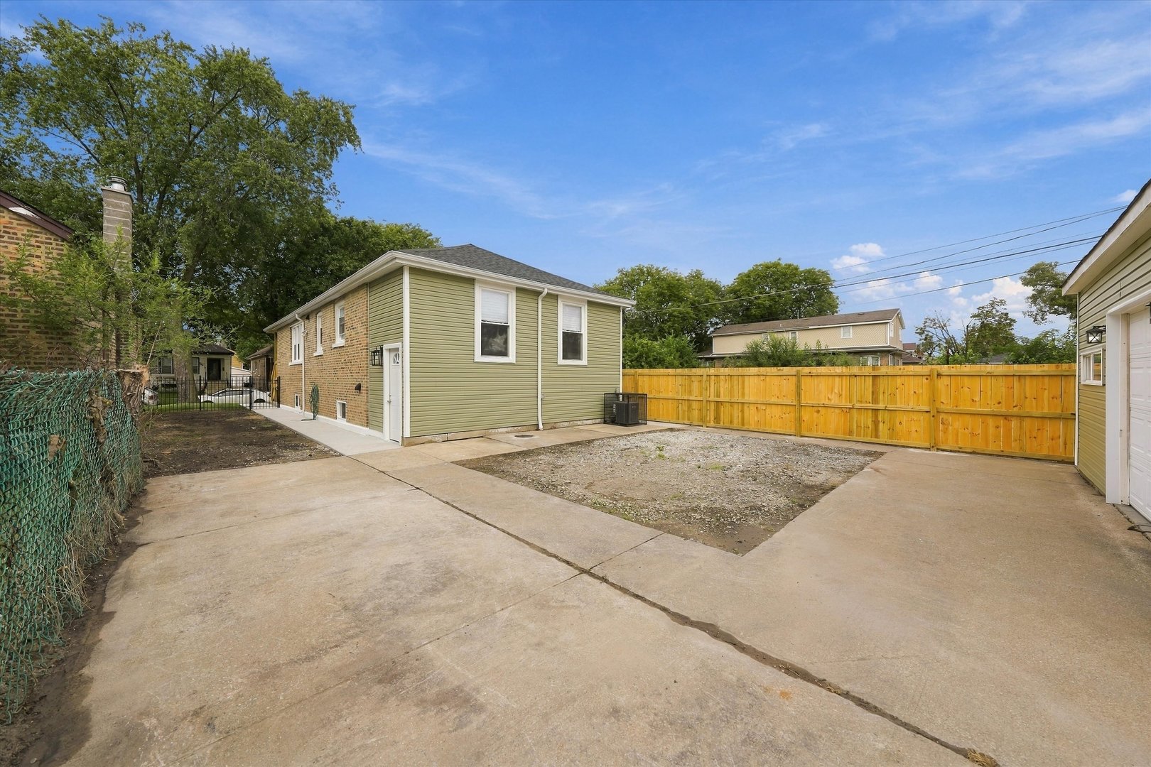 8817 S Parnell Avenue Property Photo 28