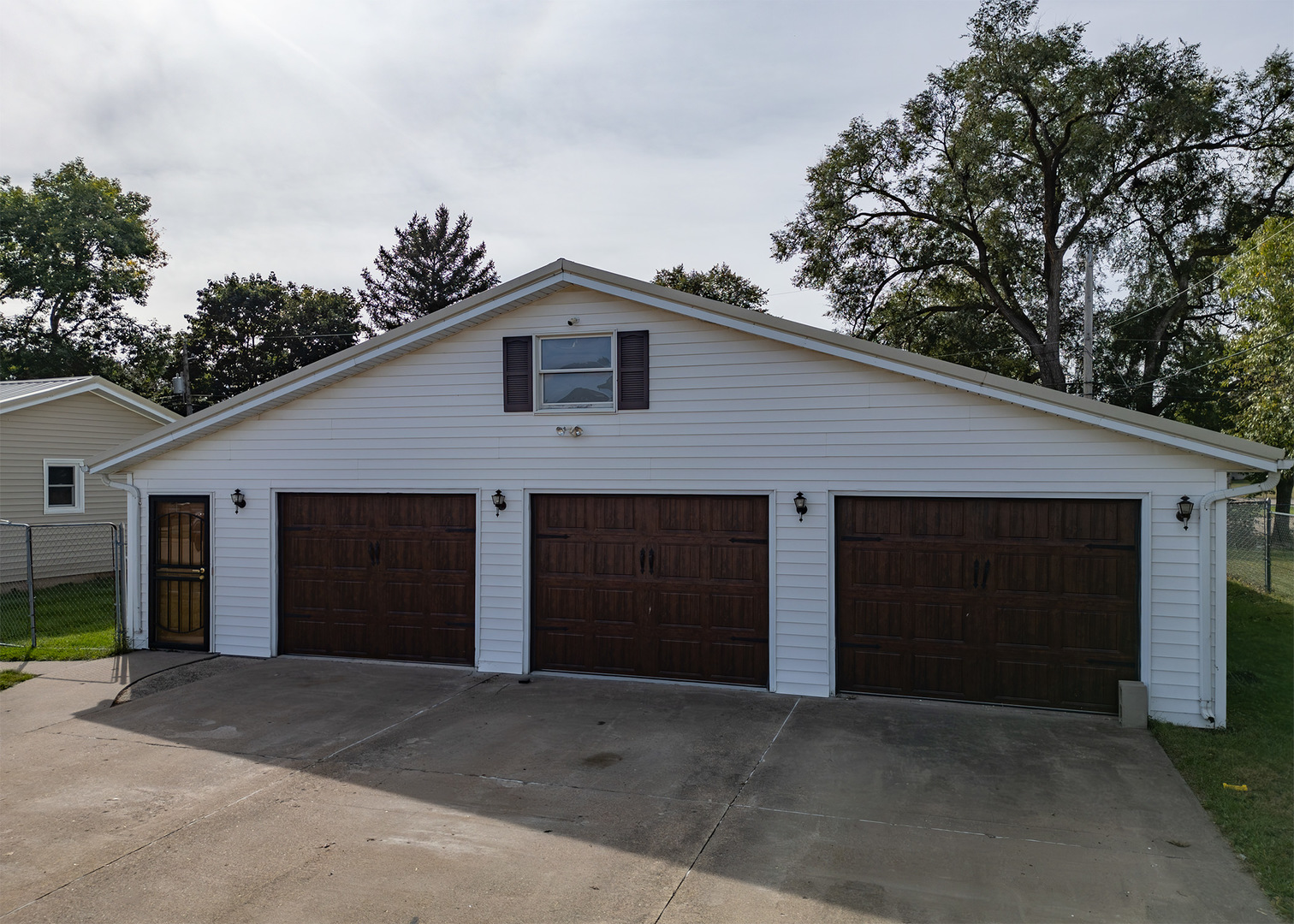 1309 Hiawatha Lane Property Photo 3