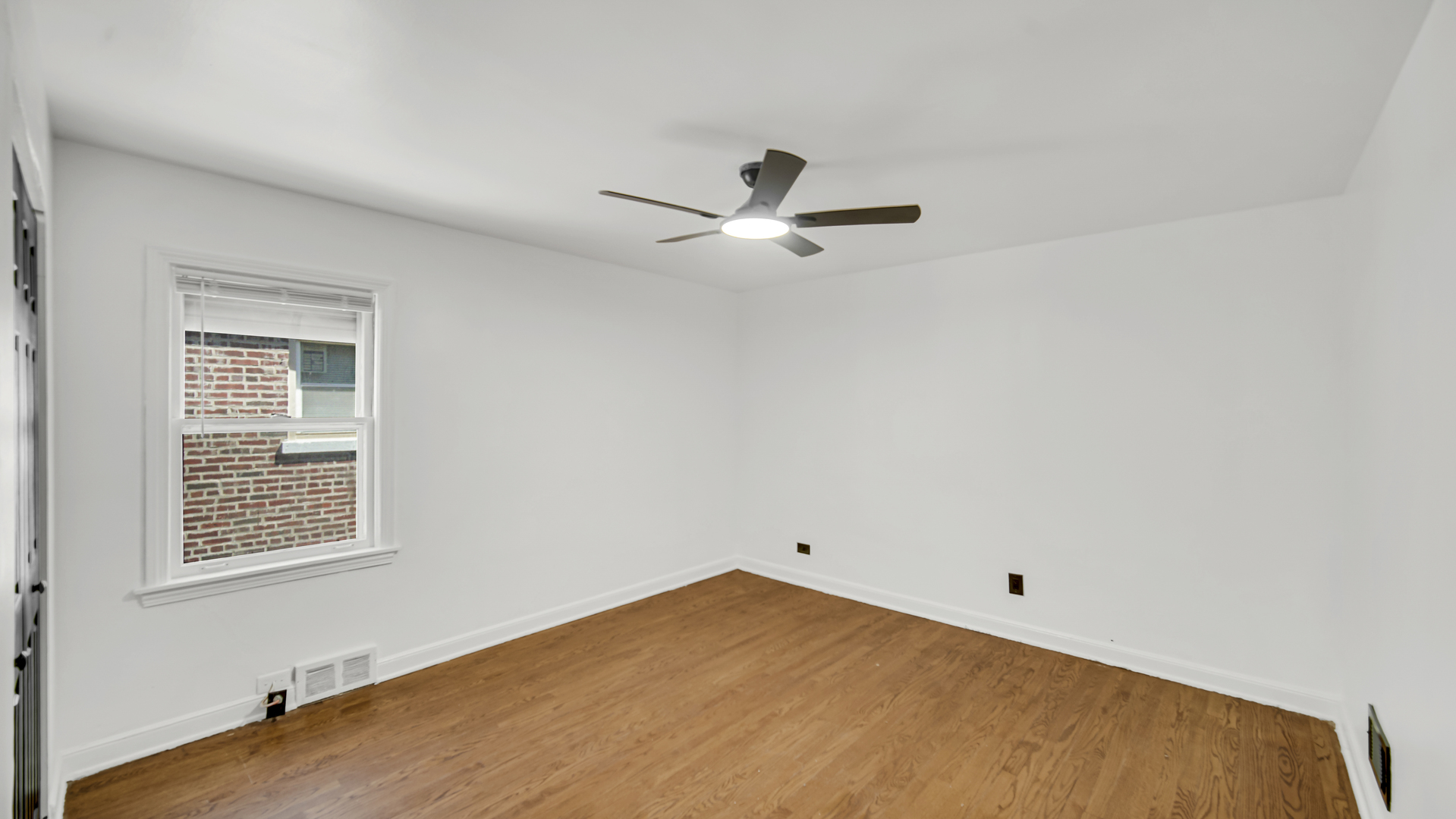 8459 S Elizabeth Street Property Photo 12