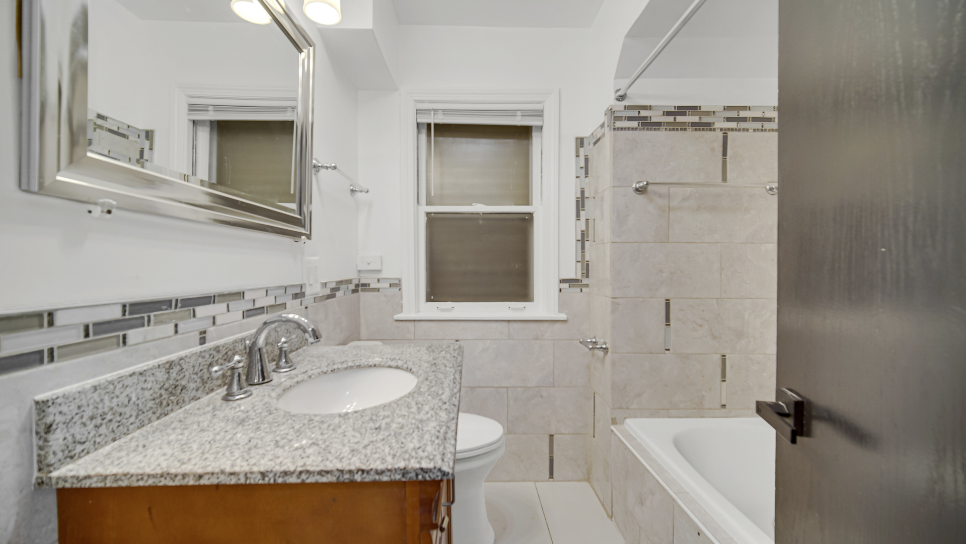 8459 S Elizabeth Street Property Photo 15