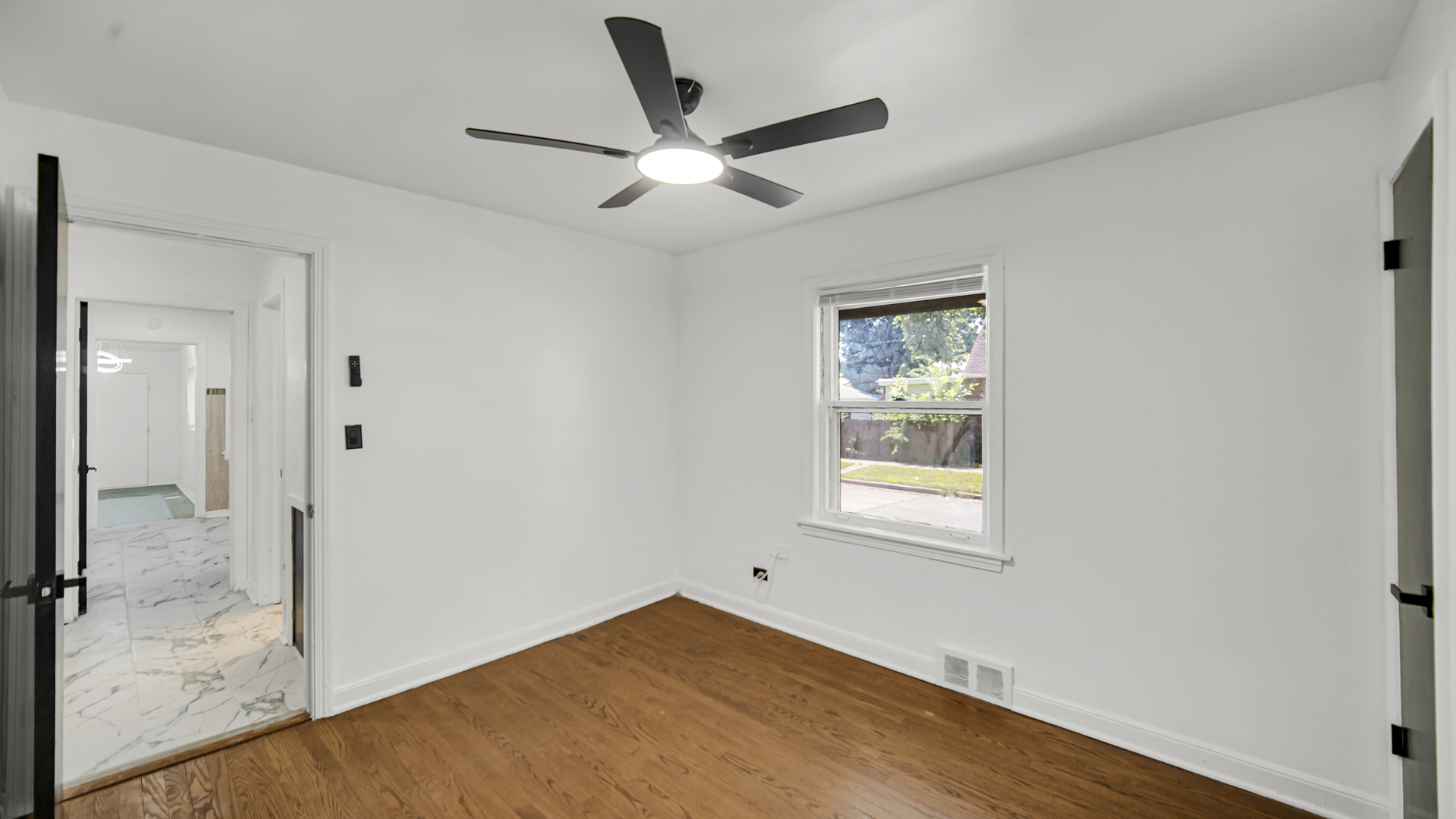 8459 S Elizabeth Street Property Photo 17