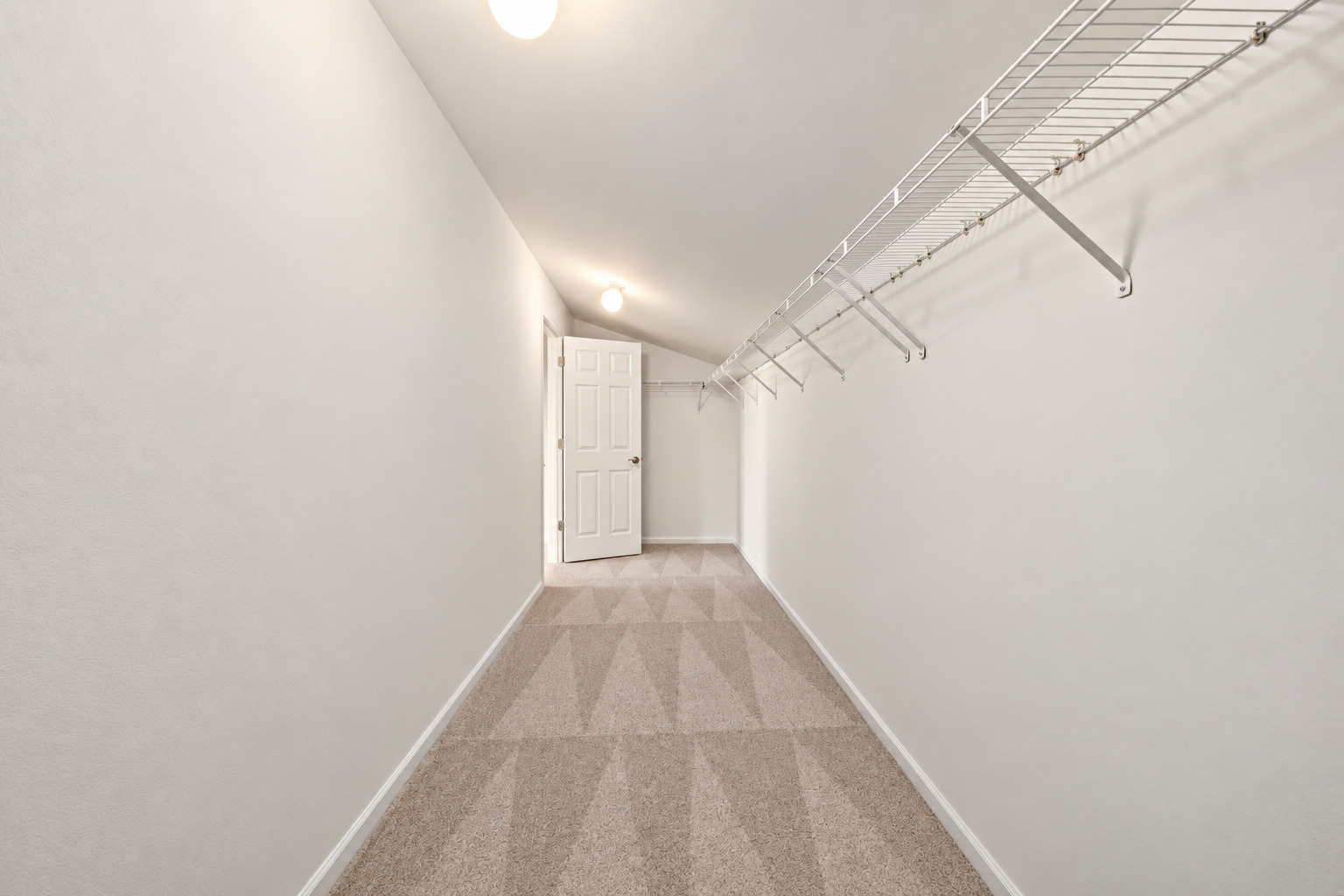 831 Bach Court Property Photo 33