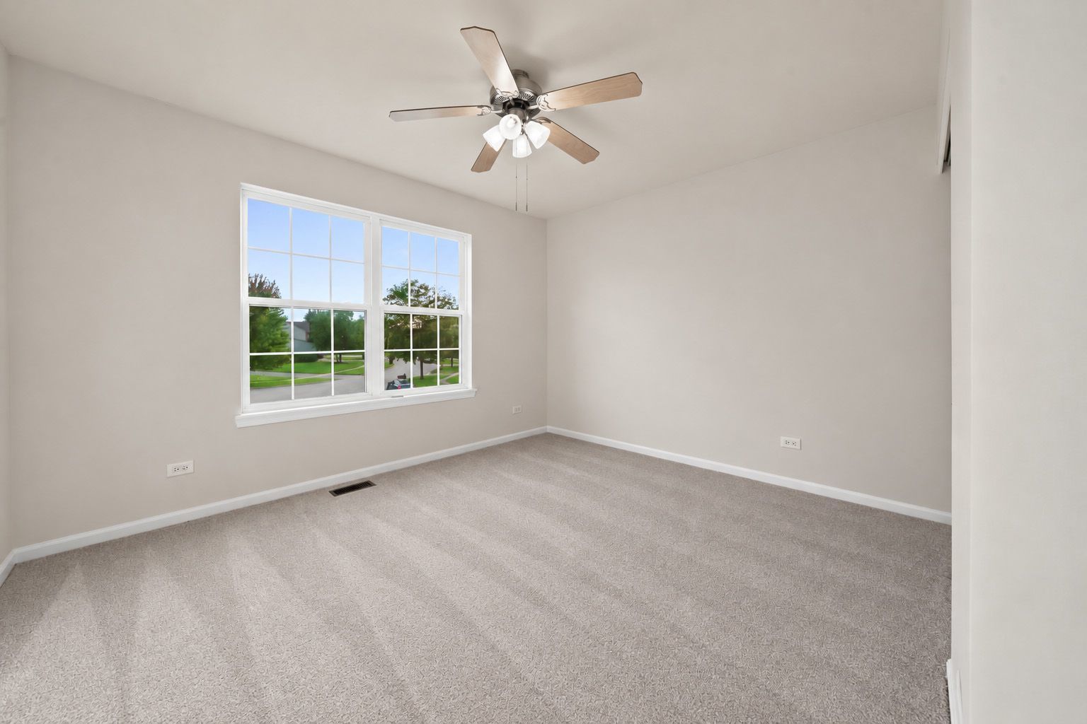 831 Bach Court Property Photo 41