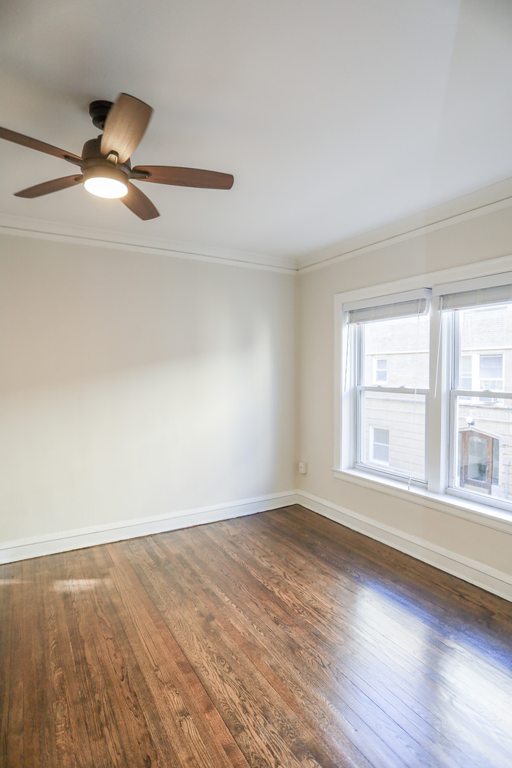 5746 S Stony Island Avenue 1-1 Property Photo 7