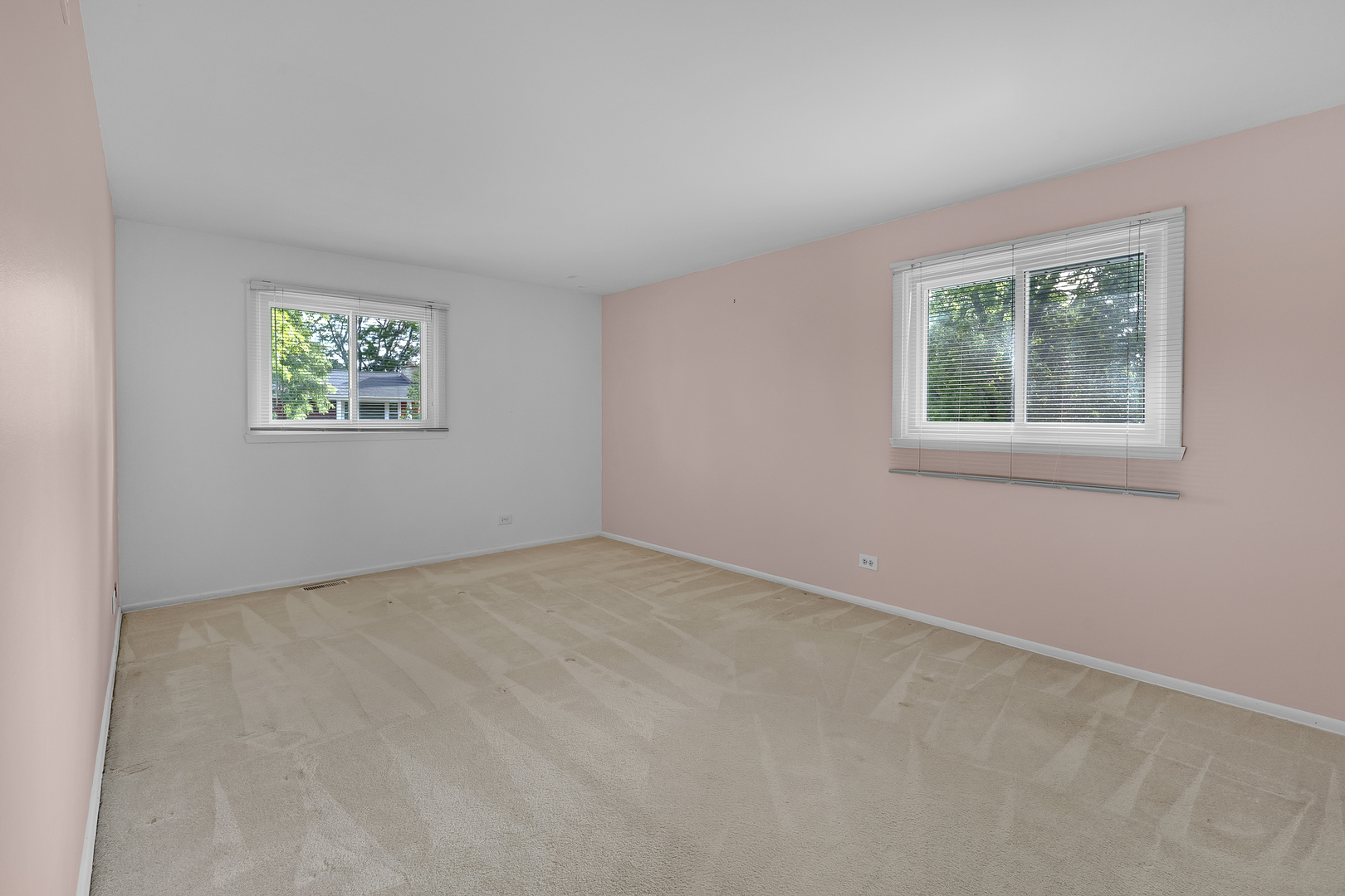 864 Pinehurst Lane Property Photo 19