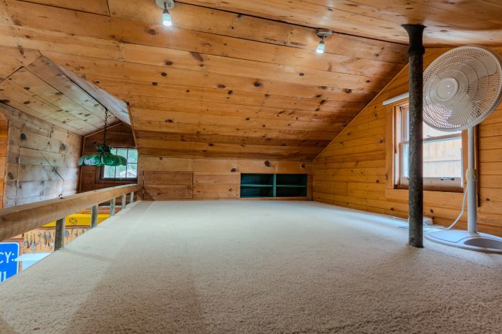 5446 N River Road Property Photo 16