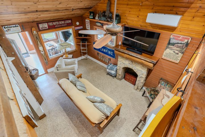 5446 N River Road Property Photo 18