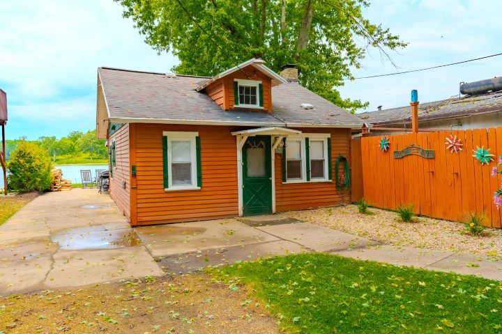 5446 N River Road Property Photo 25