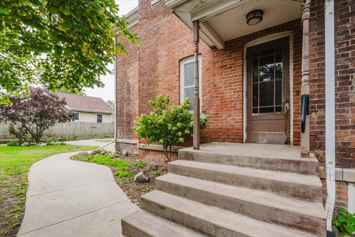 302 W Wood Street Property Photo 47