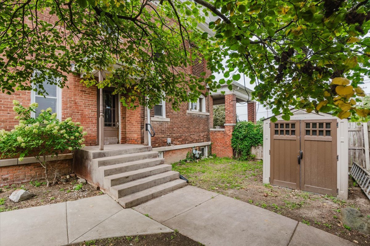 302 W Wood Street Property Photo 48
