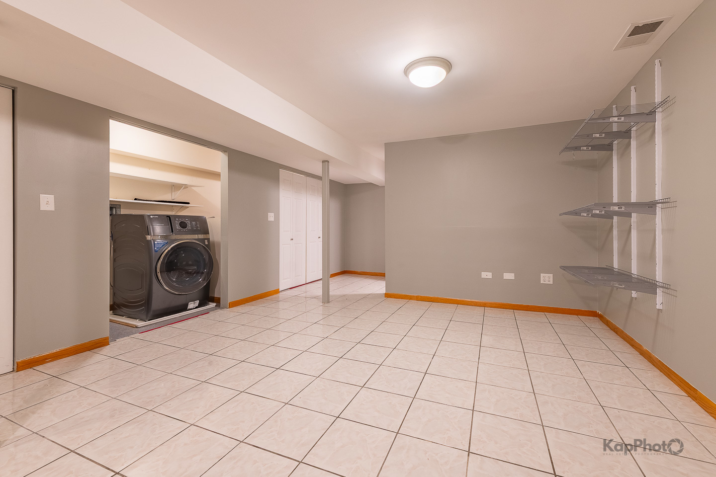 6126 S University Avenue 1 Property Photo 24