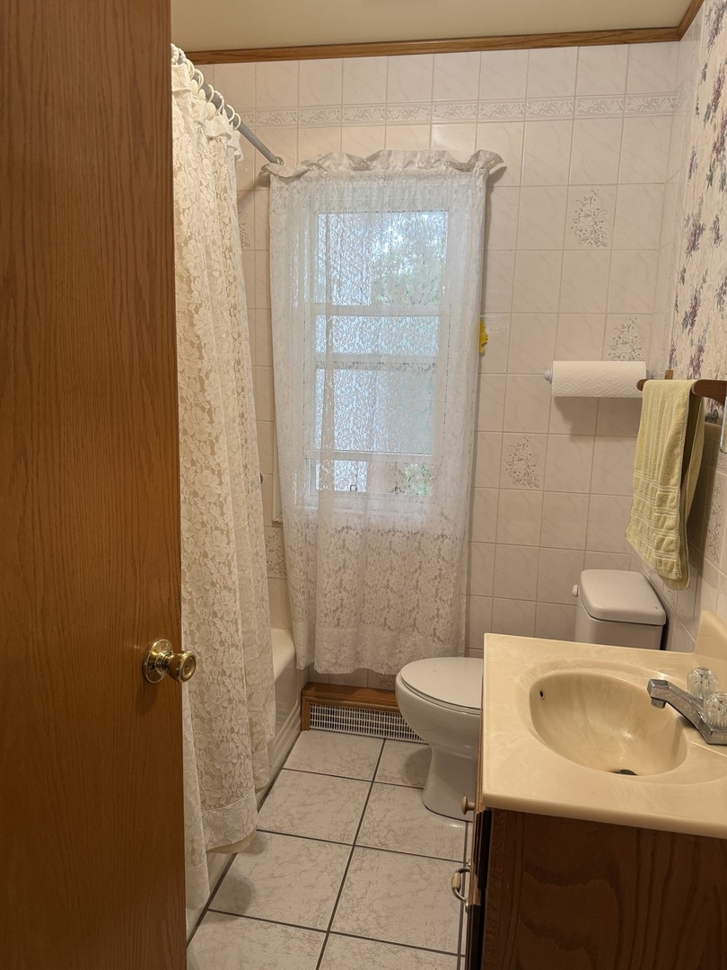 9322 S 49th Avenue Property Photo 10