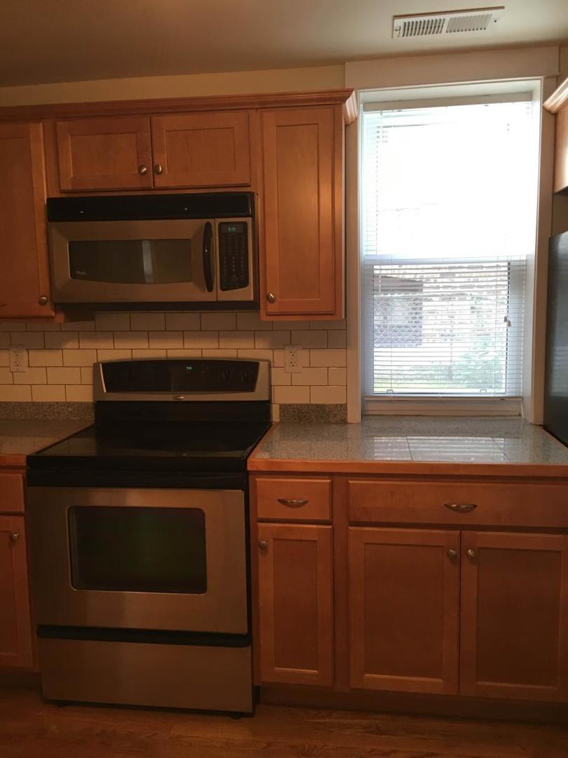 3304 N Albany Avenue Property Photo 12