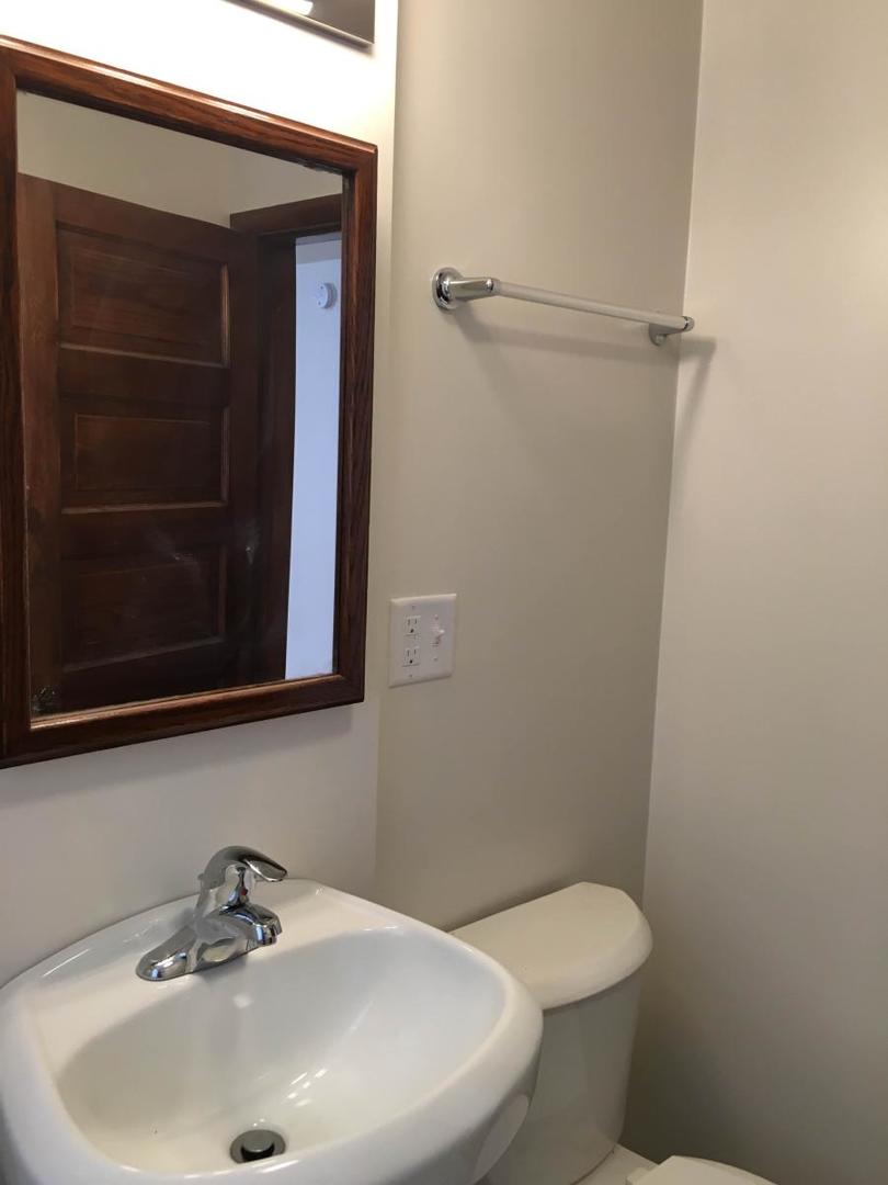 3304 N Albany Avenue Property Photo 16