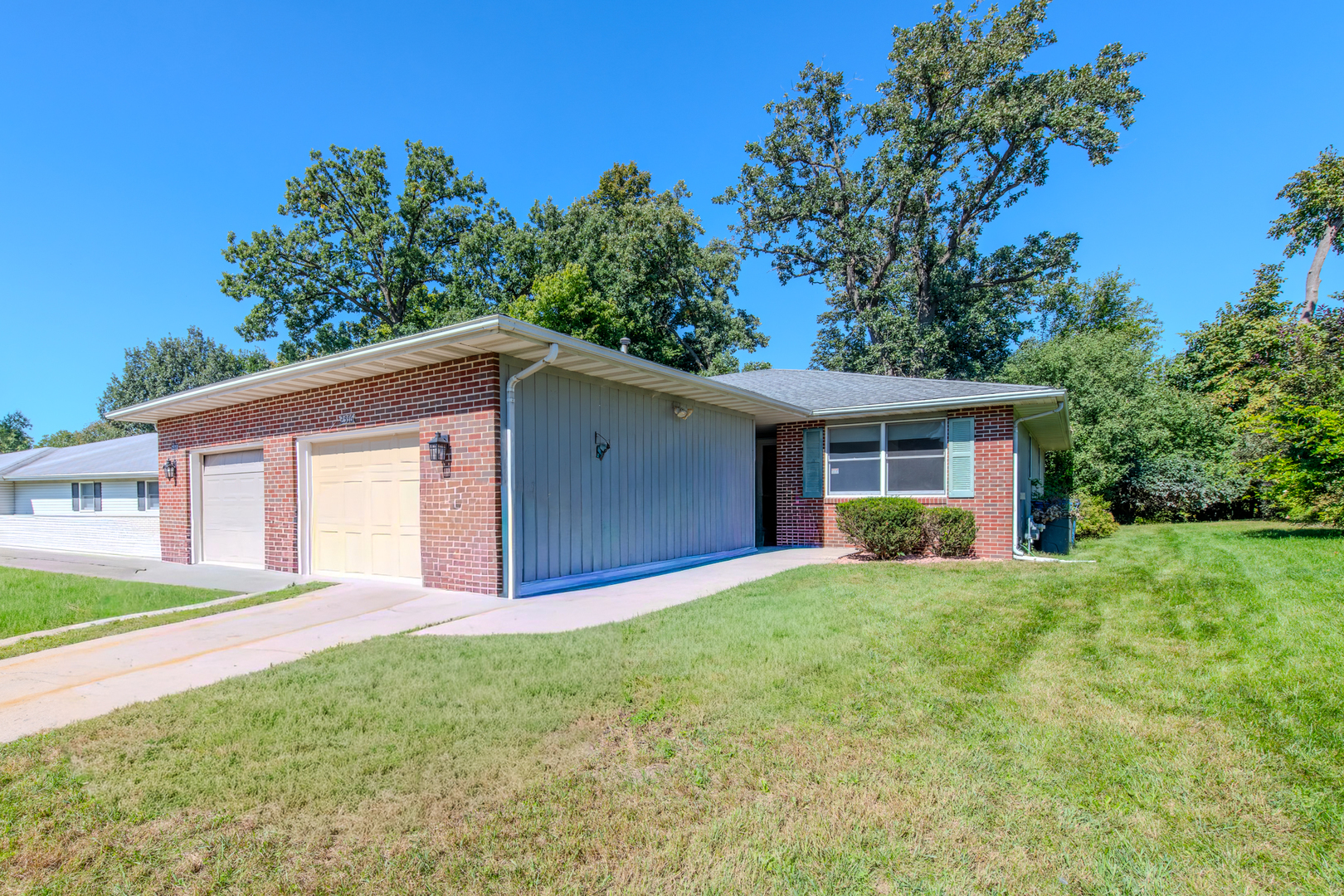 2516 Red Oak Trail Property Photo 1