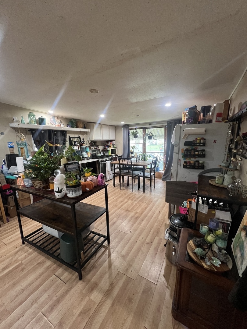 5378 Pebble Lane Property Photo 2
