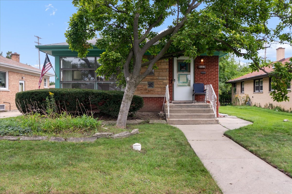 3806 Harvard Terrace Property Photo 1