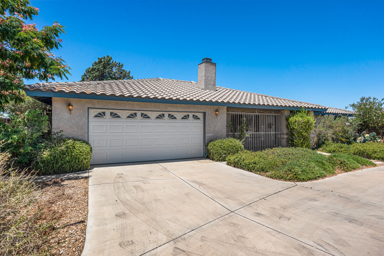 12450 Algonquin Road Property Photo 4