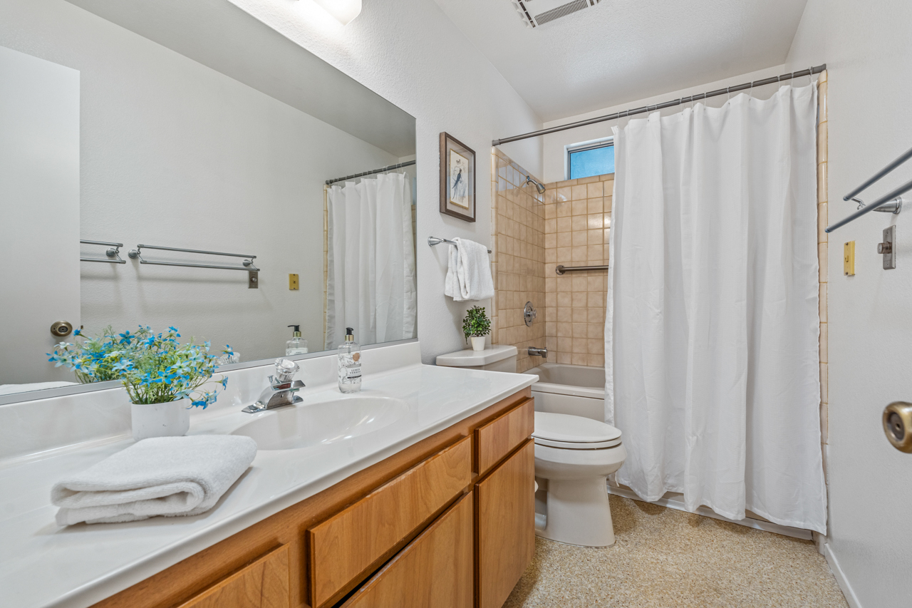 12450 Algonquin Road Property Photo 46