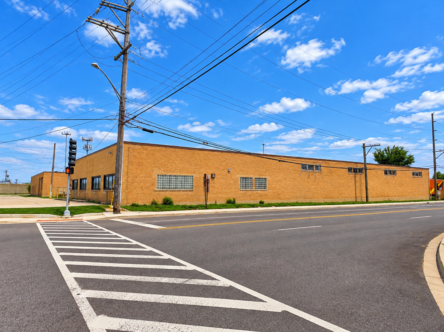 10421 Franklin Avenue Property Photo 4
