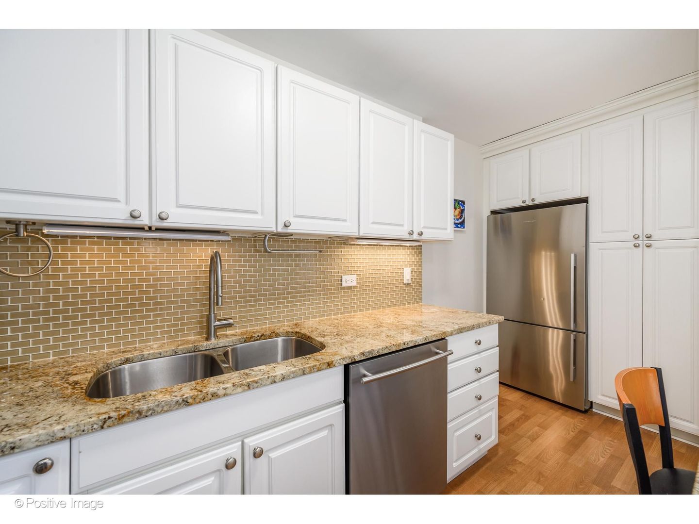 1660 N Lasalle Drive 3403 Property Photo 11