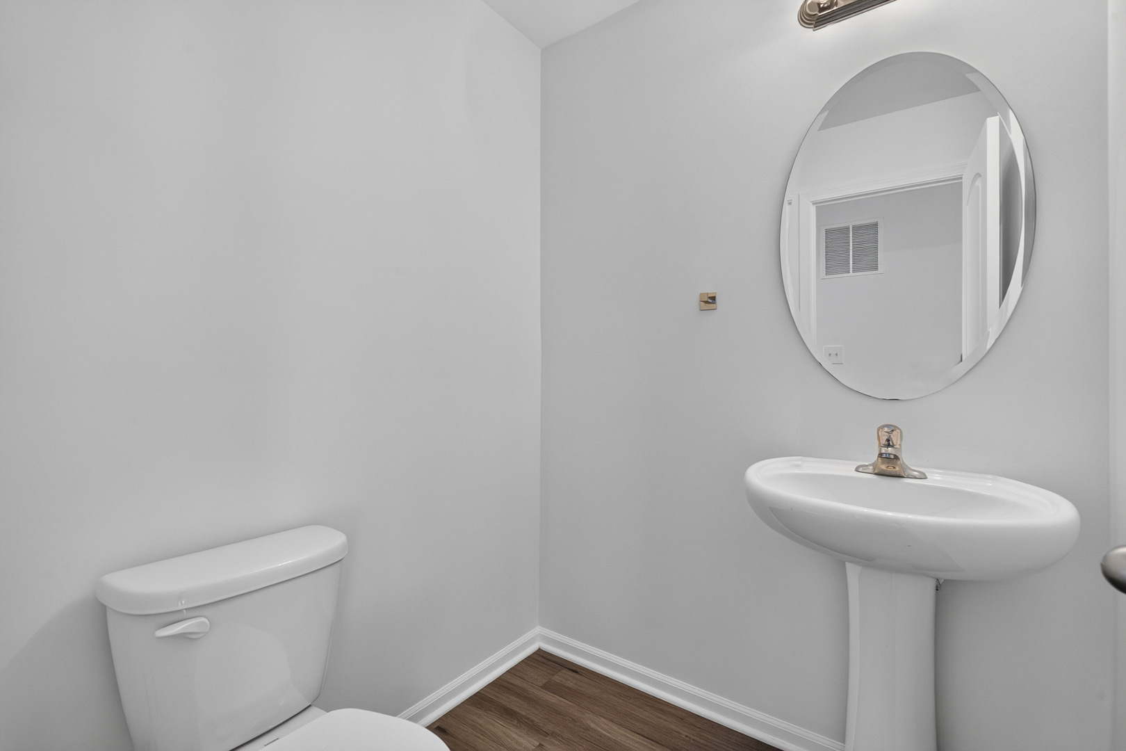 1153 Alta Vista Drive Property Photo 9