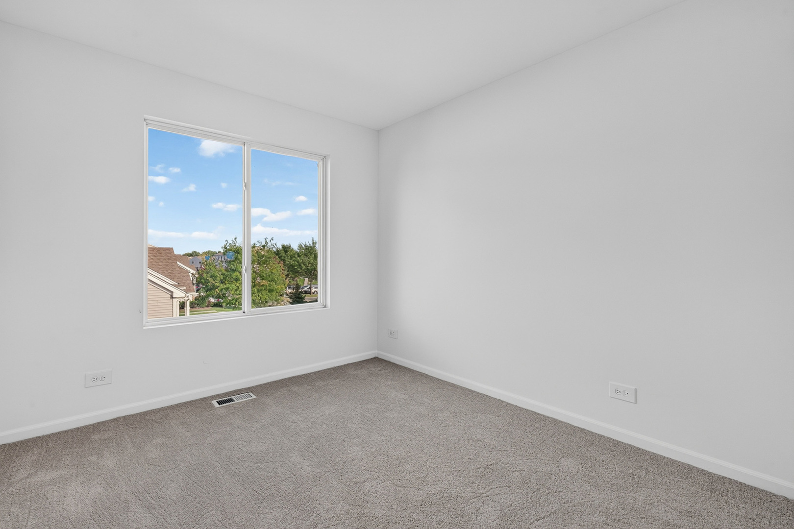 1153 Alta Vista Drive Property Photo 14