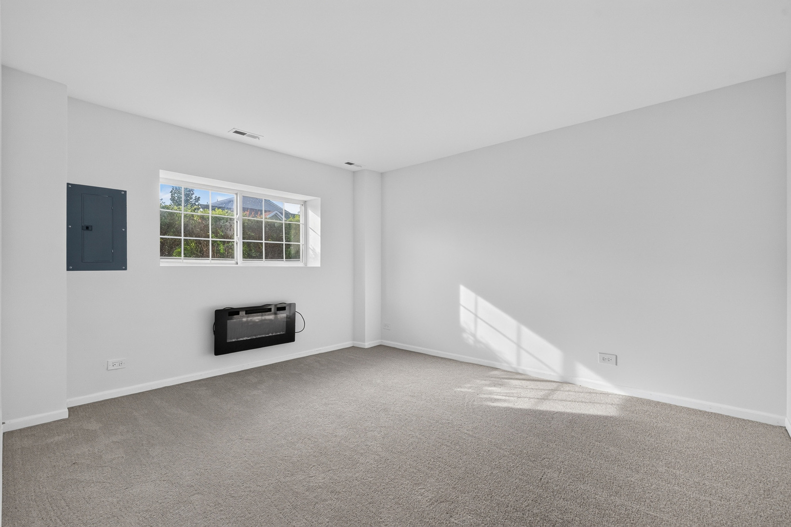 1153 Alta Vista Drive Property Photo 16