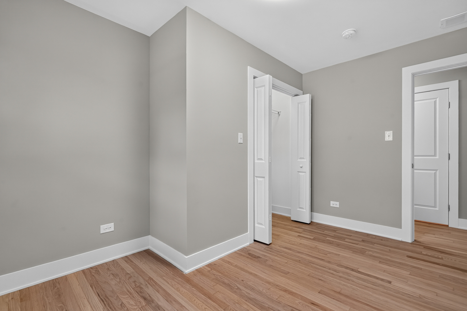 7917 W 111th Street Property Photo 10