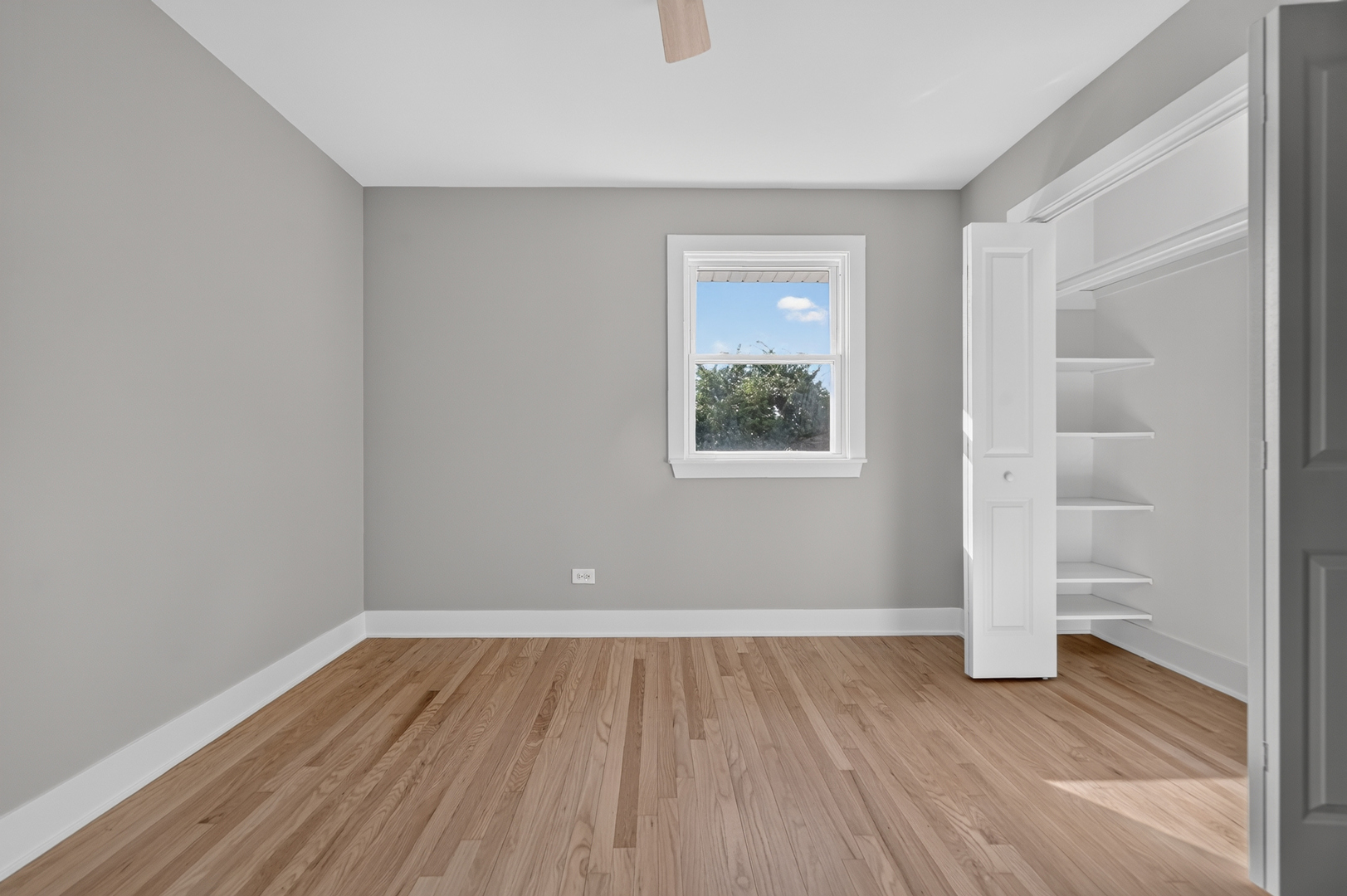 7917 W 111th Street Property Photo 12
