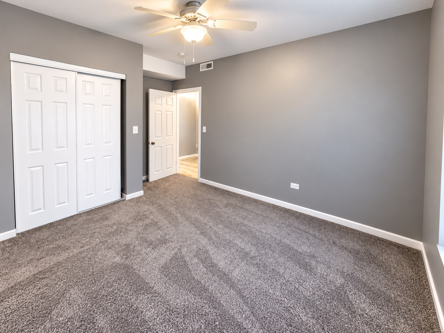 159 N Evergreen Avenue Property Photo 23