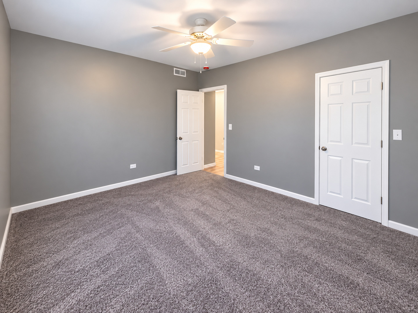 159 N Evergreen Avenue Property Photo 24