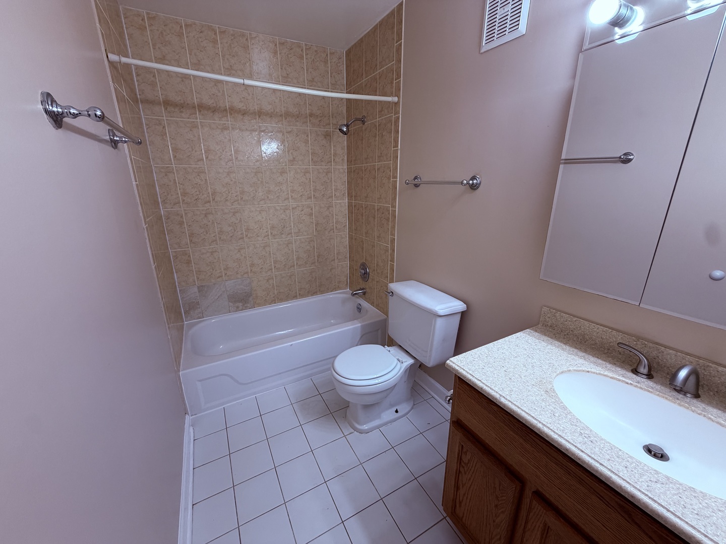703 Waterford Road 2b Property Photo 12