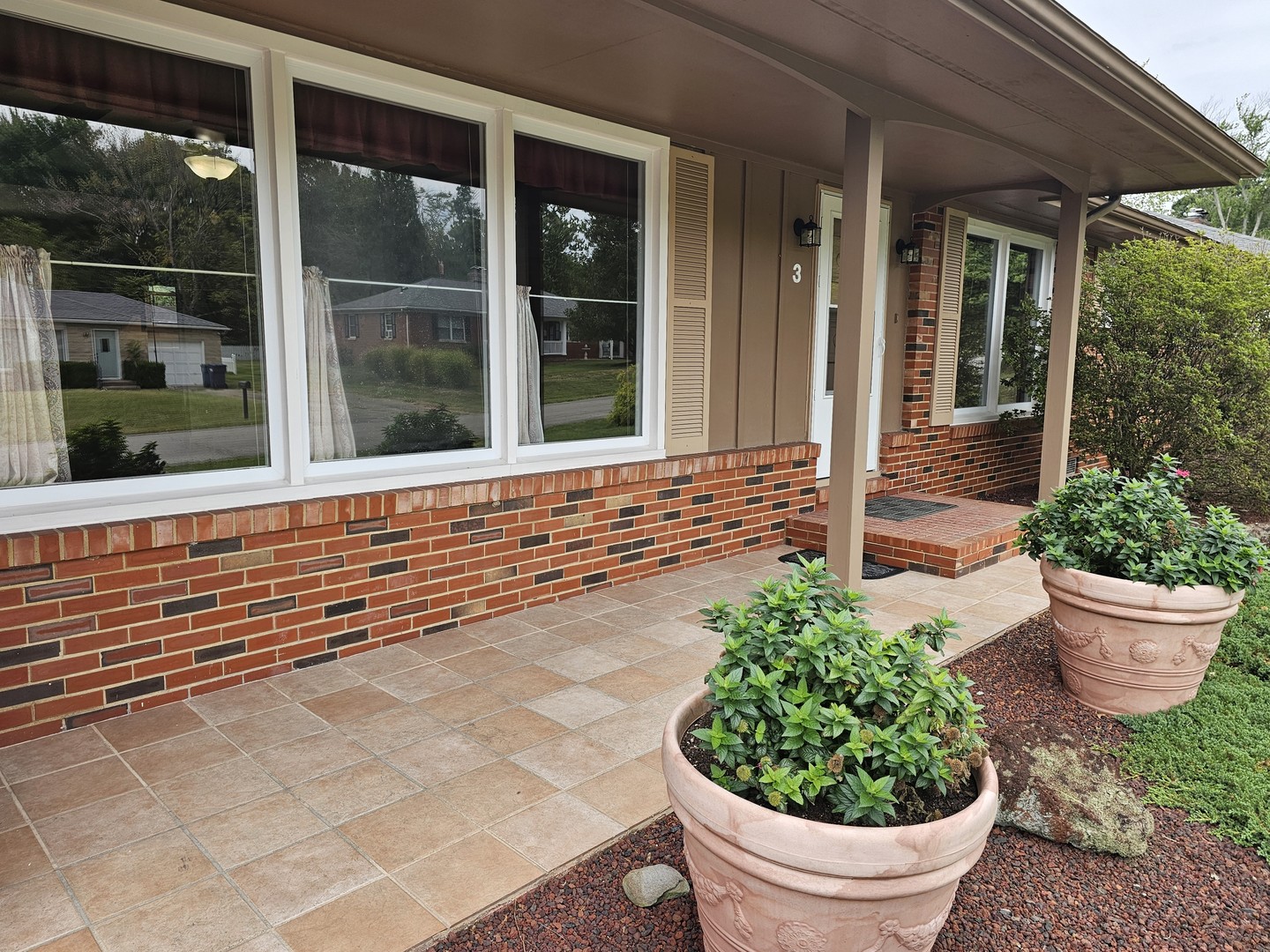 3 Linnview Drive Property Photo 3