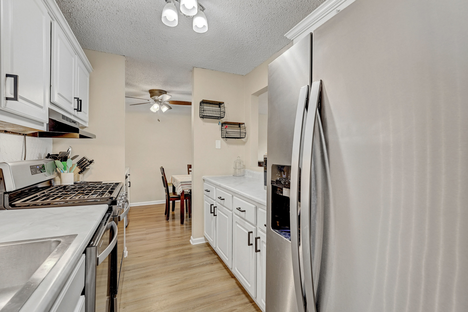 1206 S New Wilke Road 403 Property Photo 6